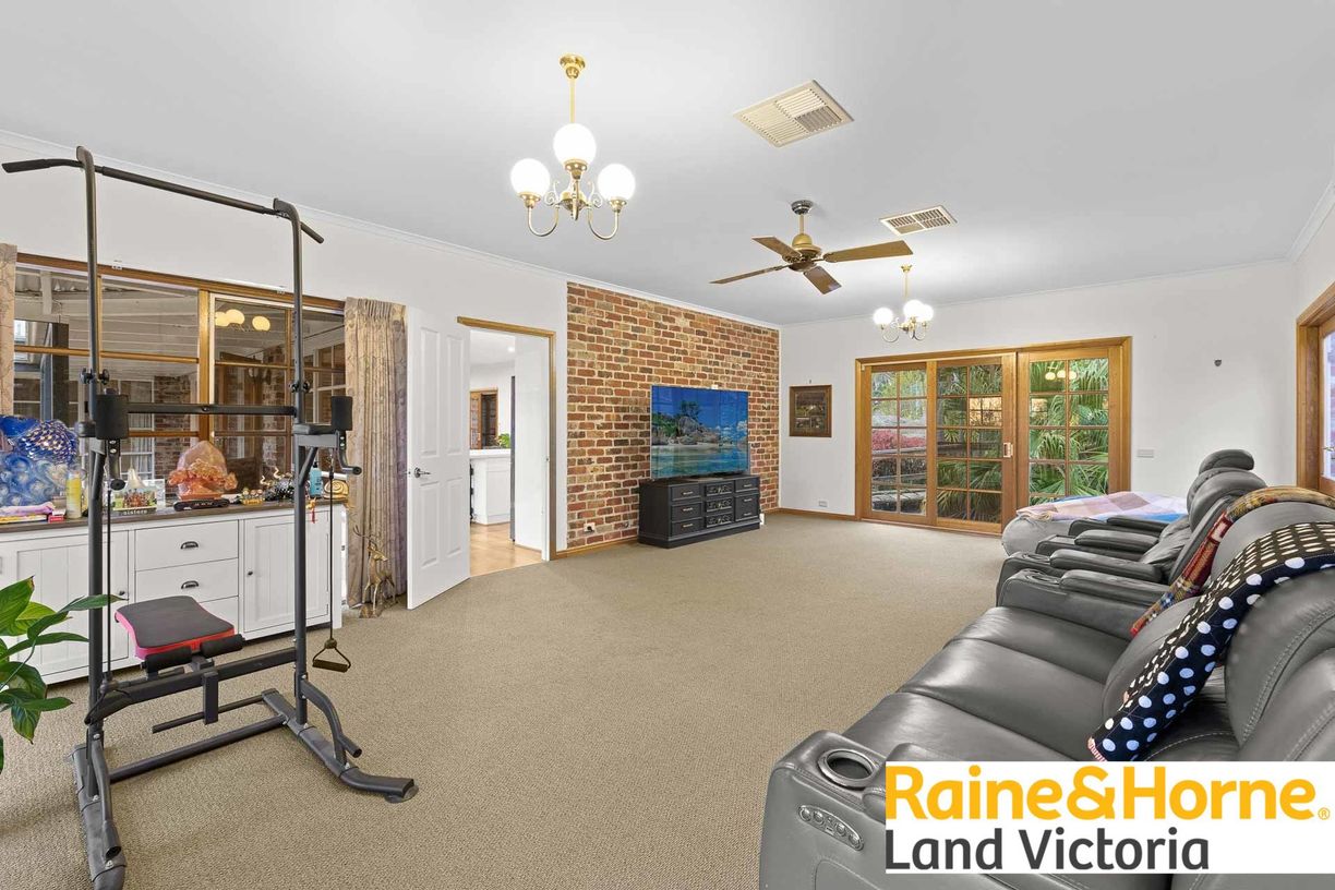 70 Sanders Road — photo 17 of 23