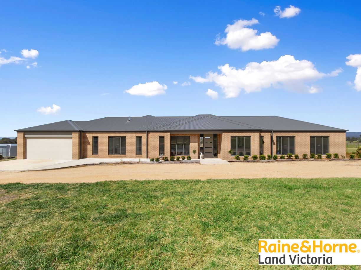 455 Heyfield-Seaton Road — photo from Raine & Horne Land Victoria