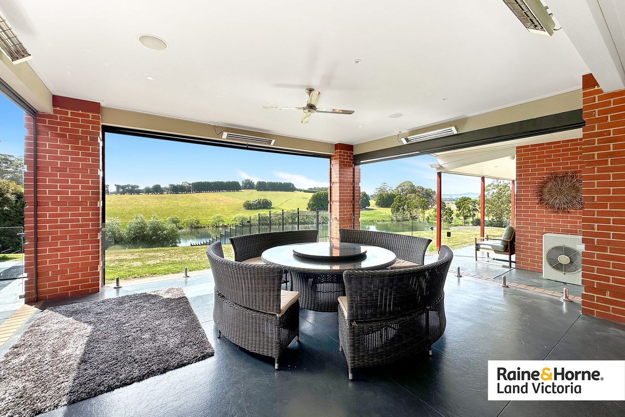 84 Solomons Road — photo 14 of 16