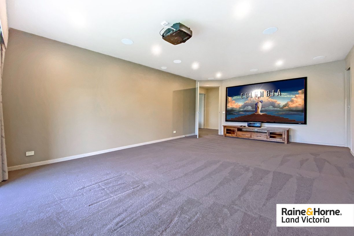 84 Solomons Road — photo 13 of 16