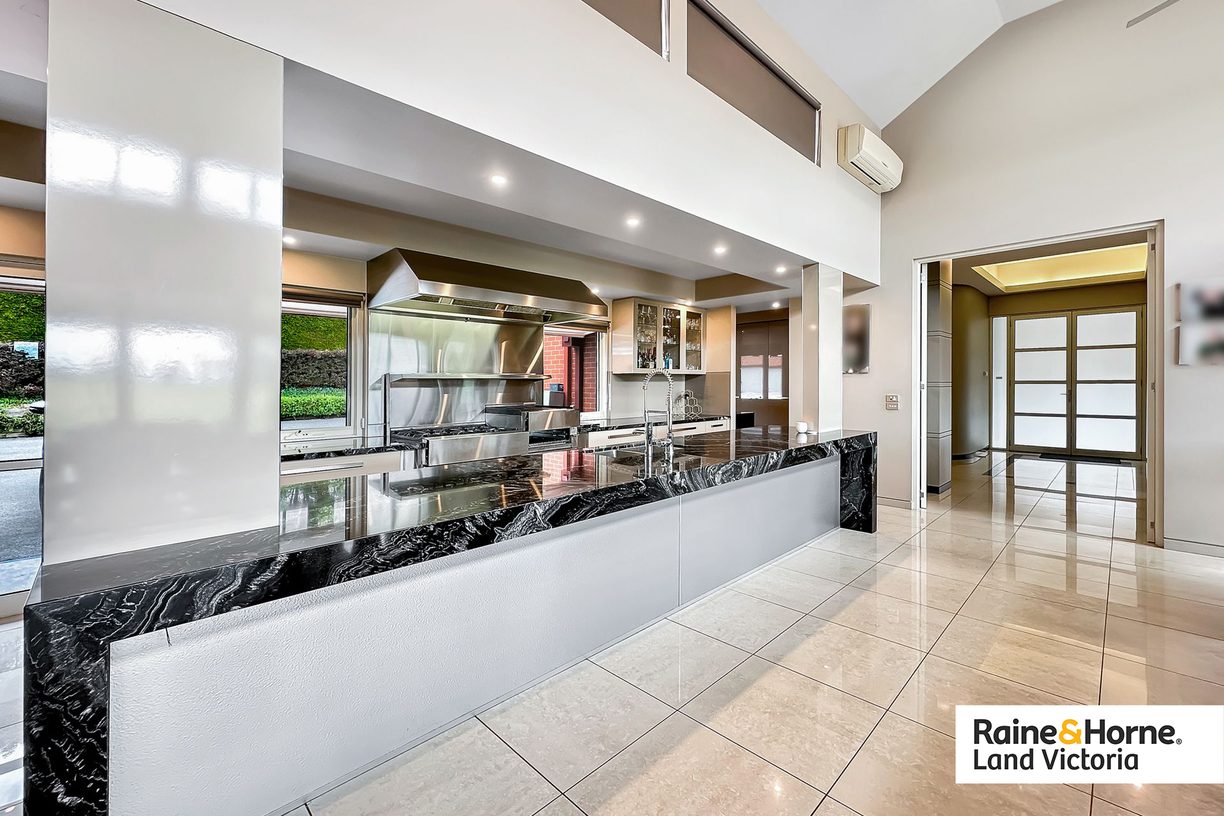 84 Solomons Road — photo 8 of 16