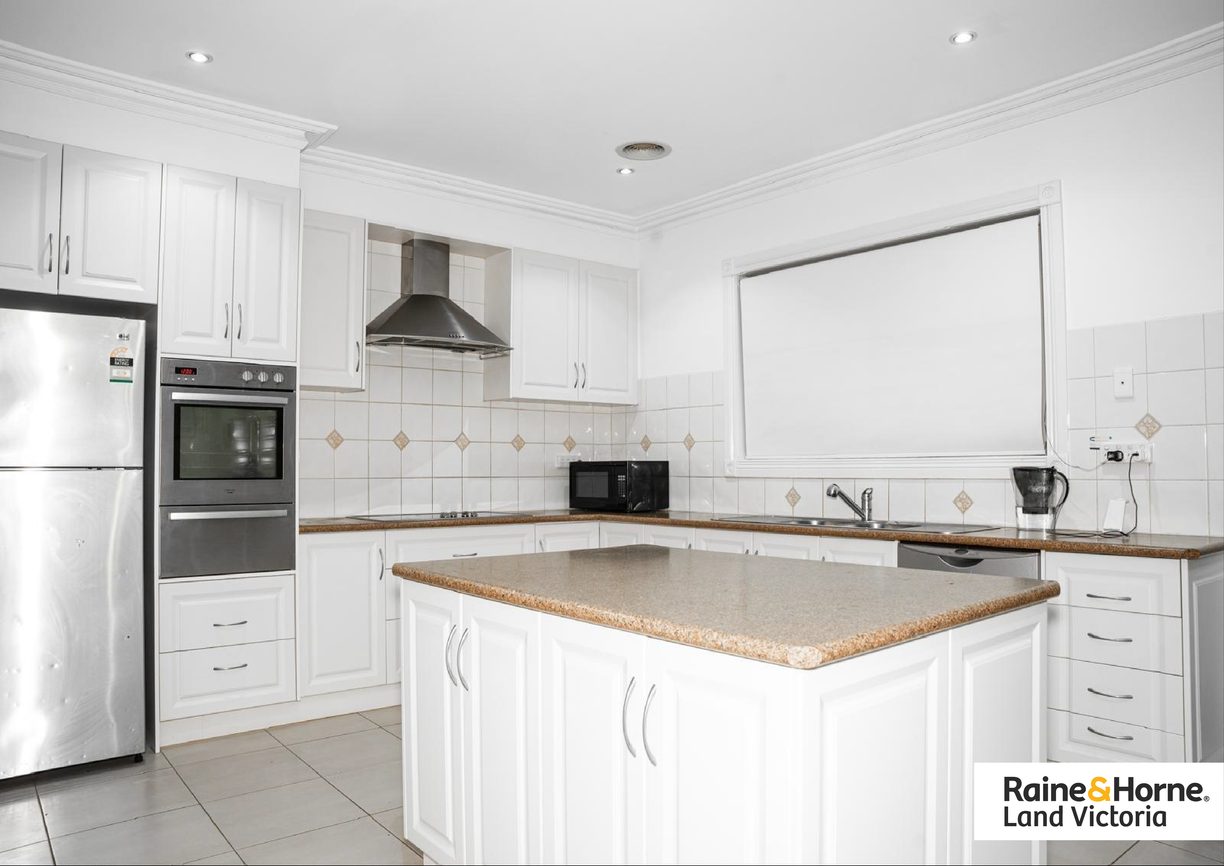 5 Wedge-Tailed Court — photo 12 of 16