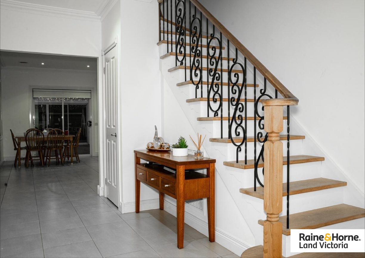 5 Wedge-Tailed Court — photo 9 of 16