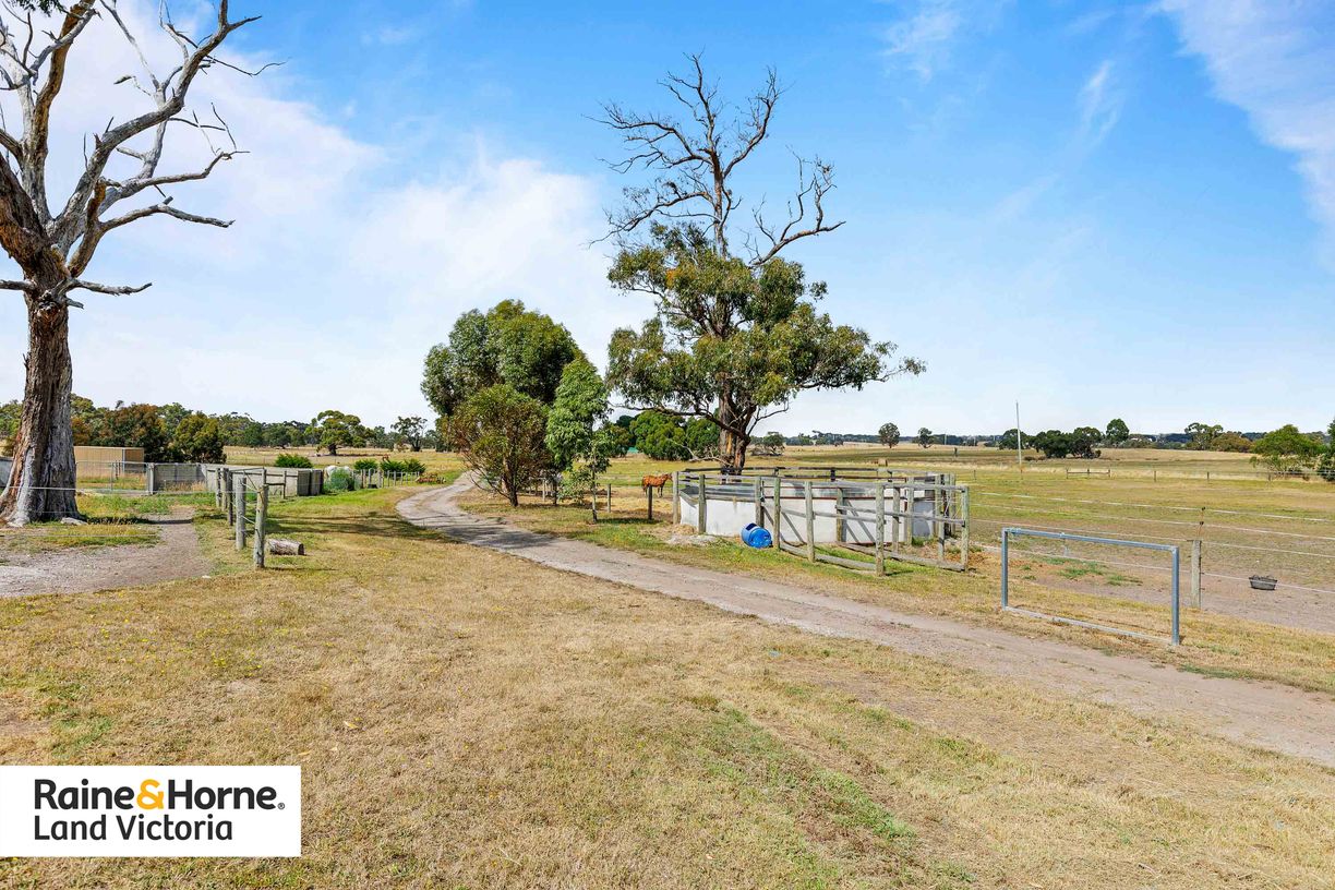 526 Elaine-Egerton Road — photo 14 of 30