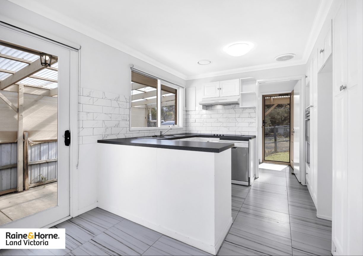65 St Andrews Drive — photo 7 of 19