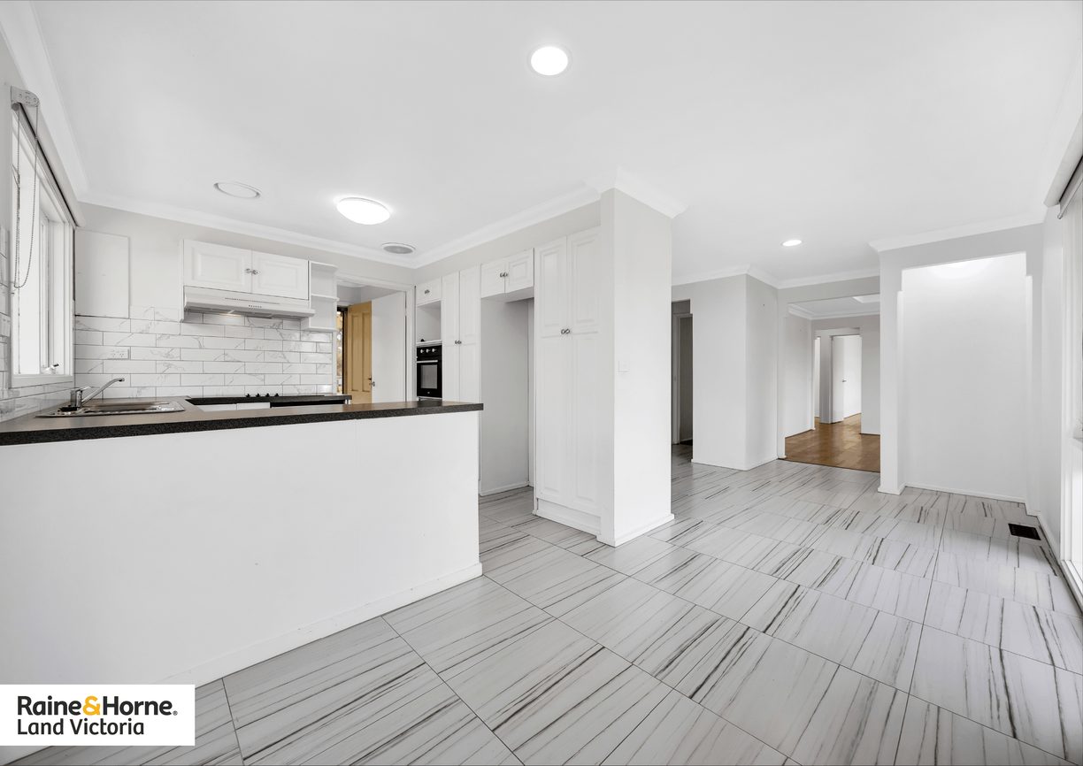 65 St Andrews Drive — photo 8 of 19
