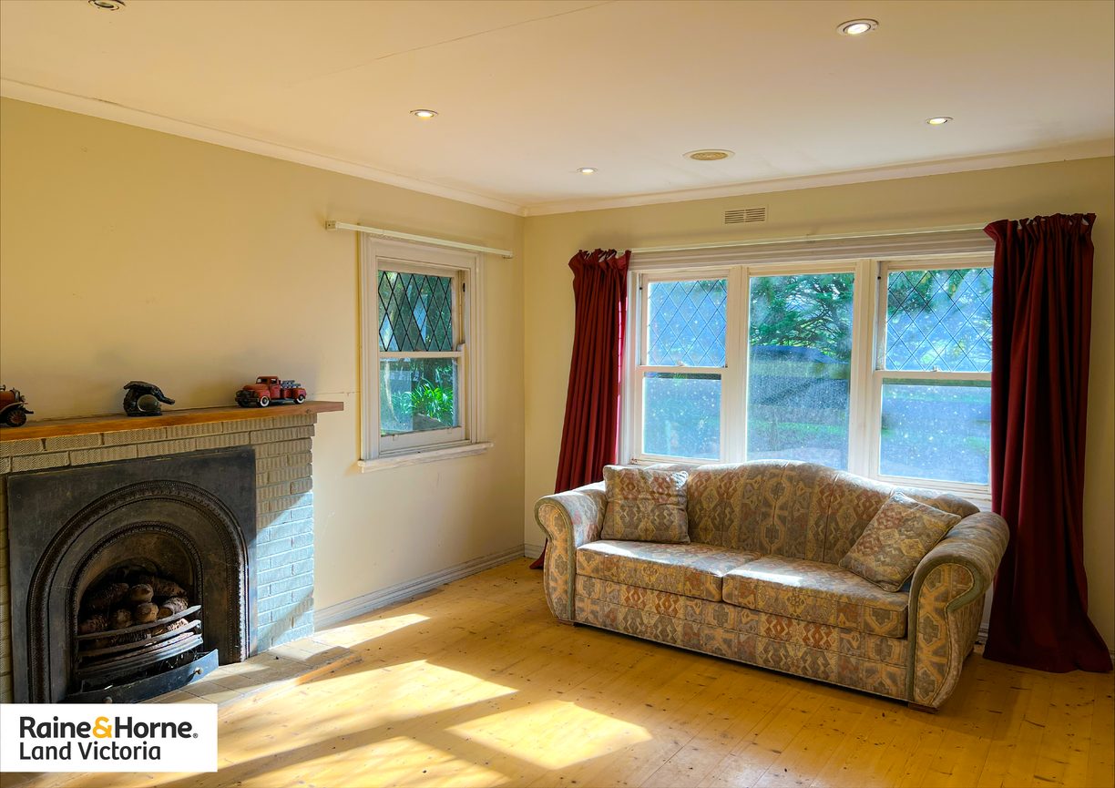 54 Hutchinsons Lane — photo 6 of 9