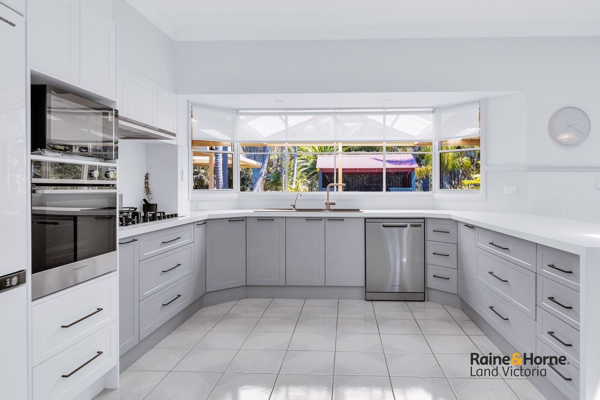 1375 Dandenong-Hastings Road — photo 8 of 24