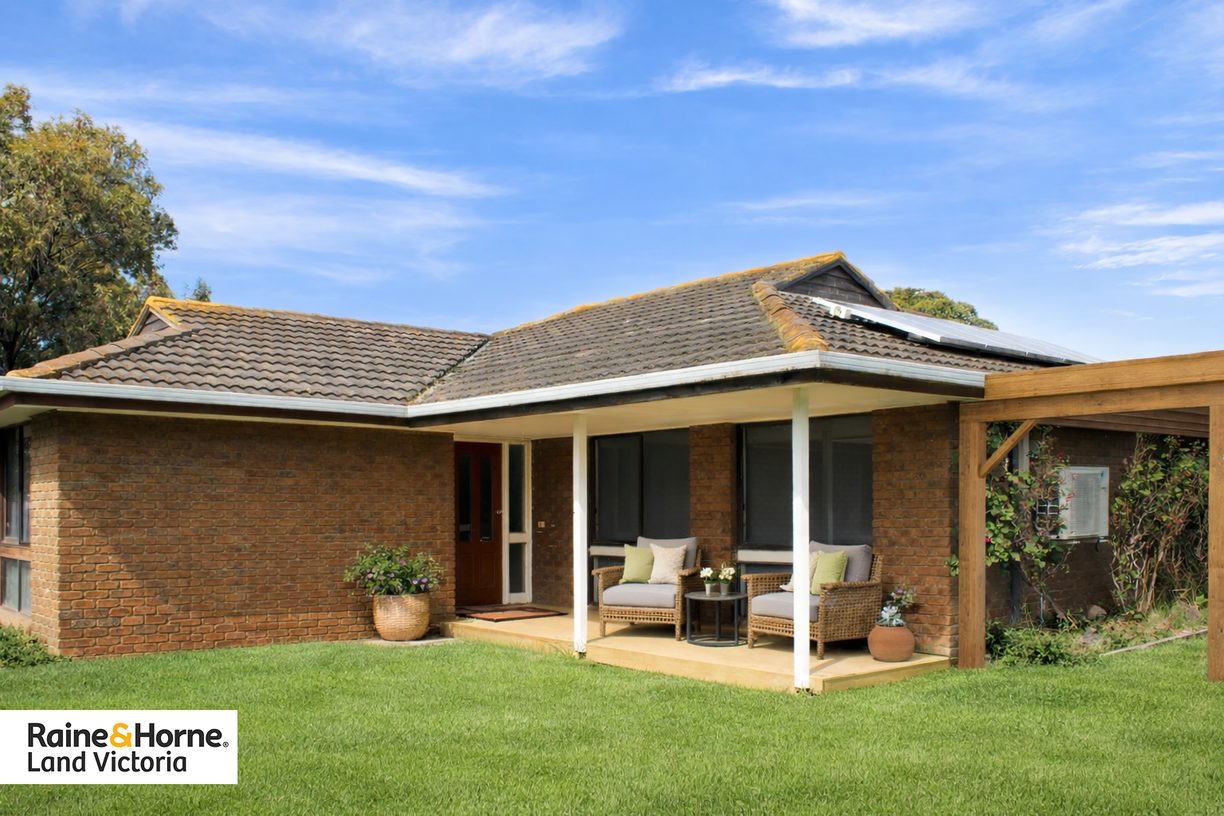 30 Rees Road — photo 3 of 11