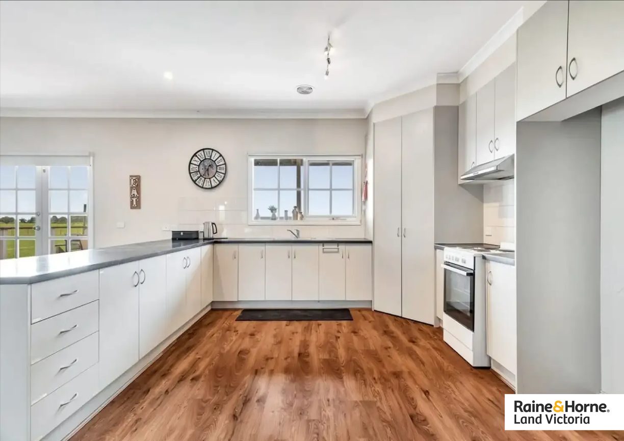 2485 Ballarto Road — photo 12 of 18