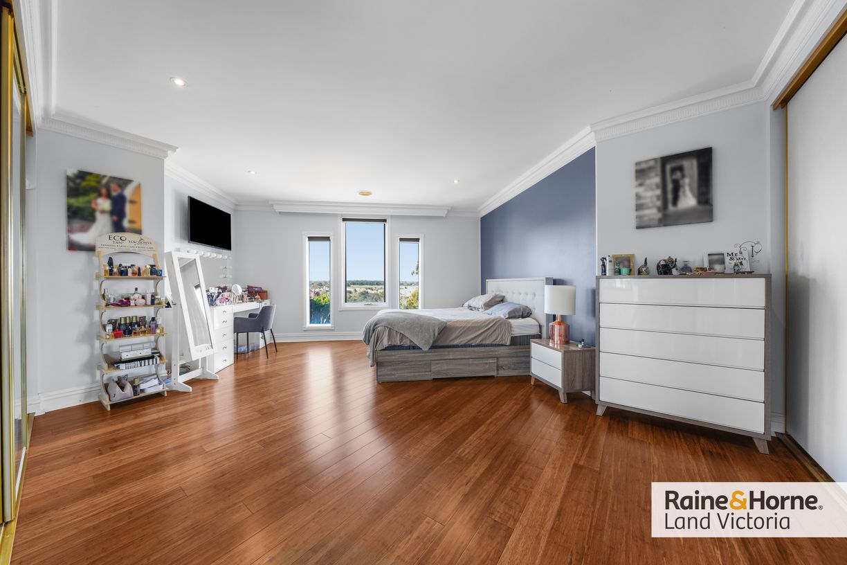 125 Loemans Road — photo 7 of 30