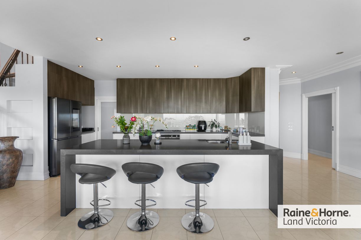 125 Loemans Road — photo 4 of 30
