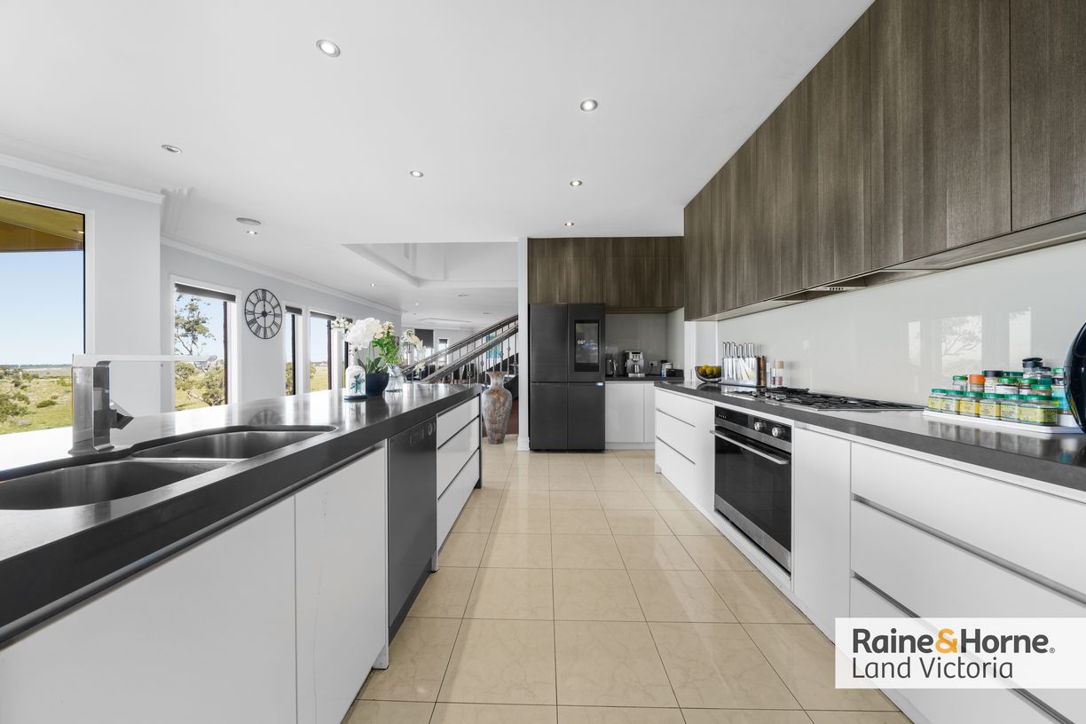 125 Loemans Road — photo 15 of 30
