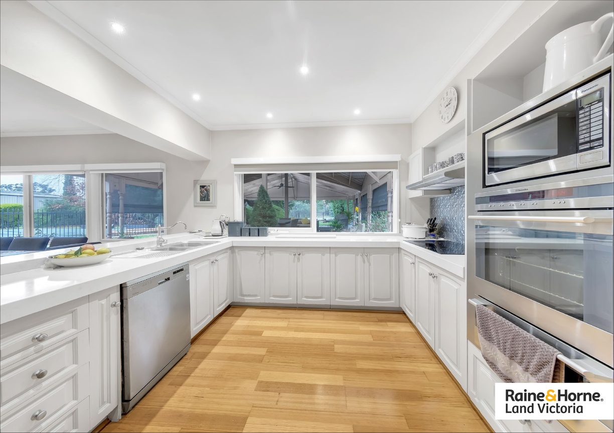 2785 Epping-Kilmore Road — photo 9 of 15