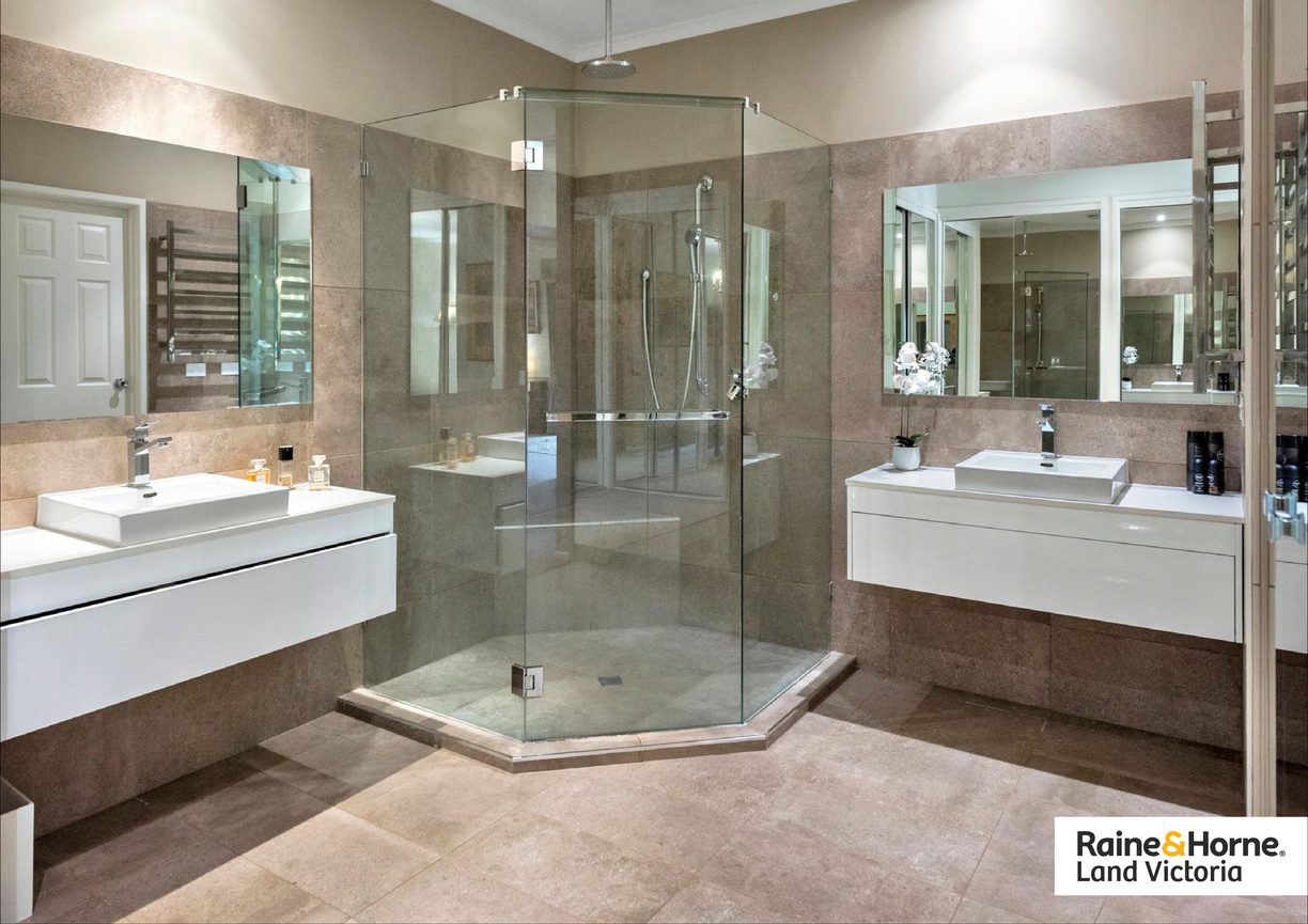 2785 Epping-Kilmore Road — photo 5 of 15