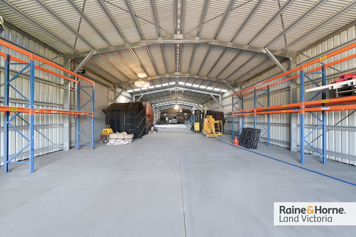 60 Coonawarra Drive — photo 21 of 27