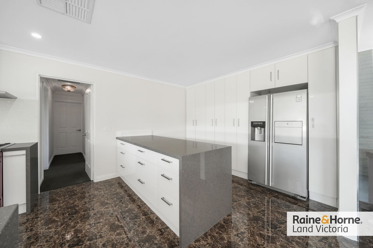 60 Coonawarra Drive — photo 25 of 27