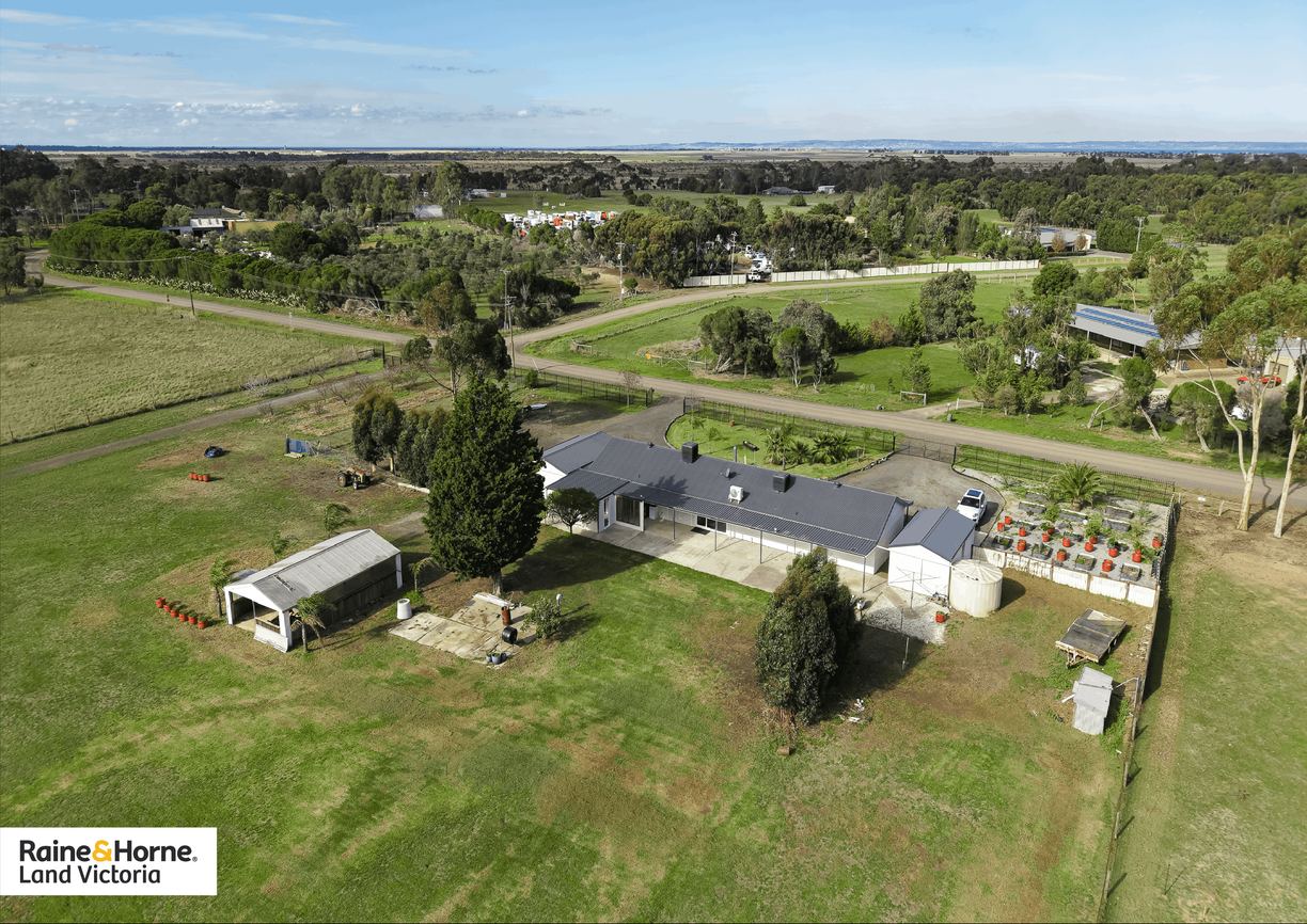 60 Coonawarra Drive — photo 24 of 27