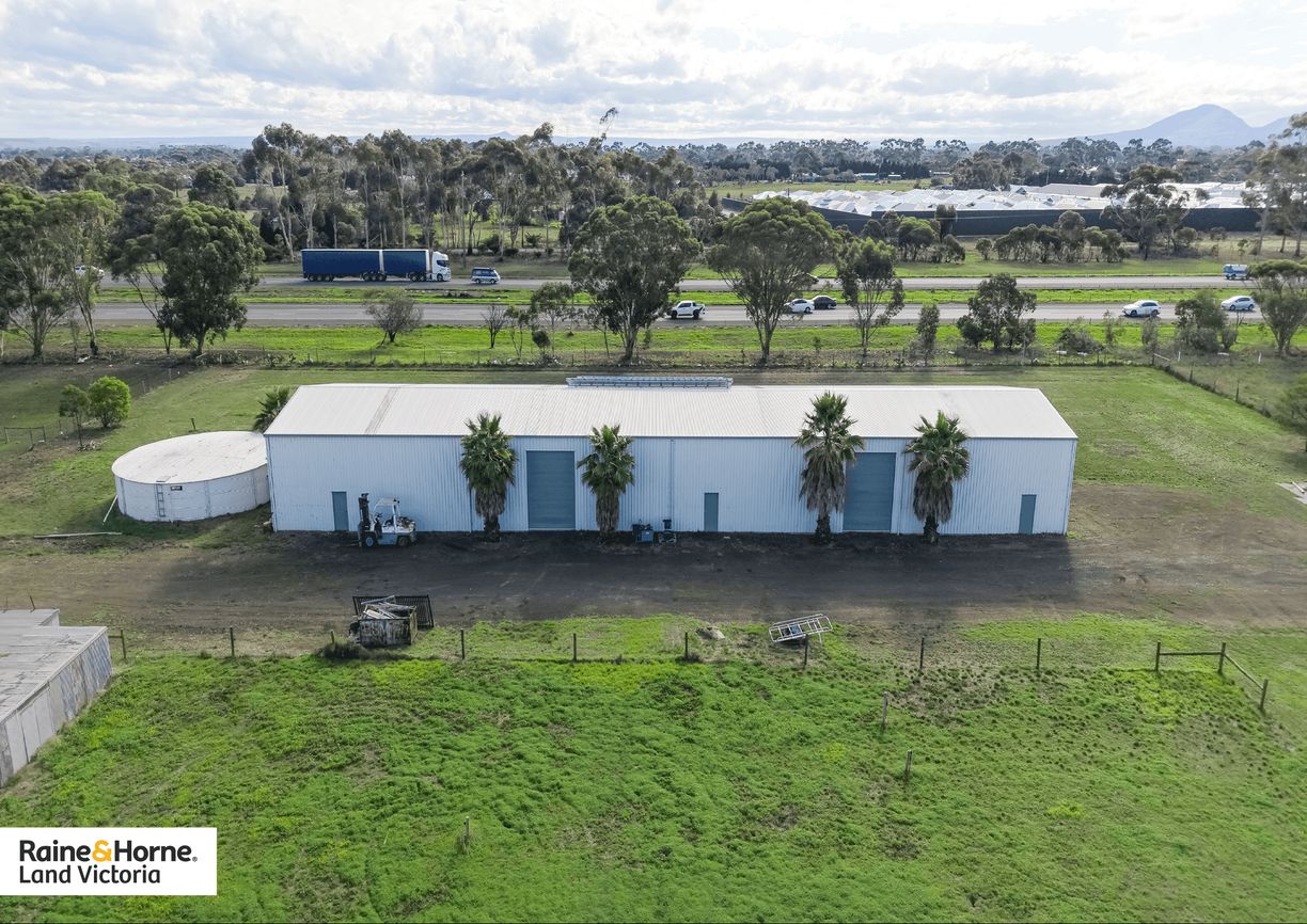 60 Coonawarra Drive — photo 11 of 27
