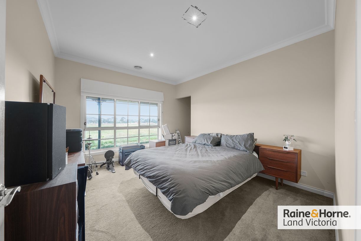 15 Crinnion Road — photo 13 of 25