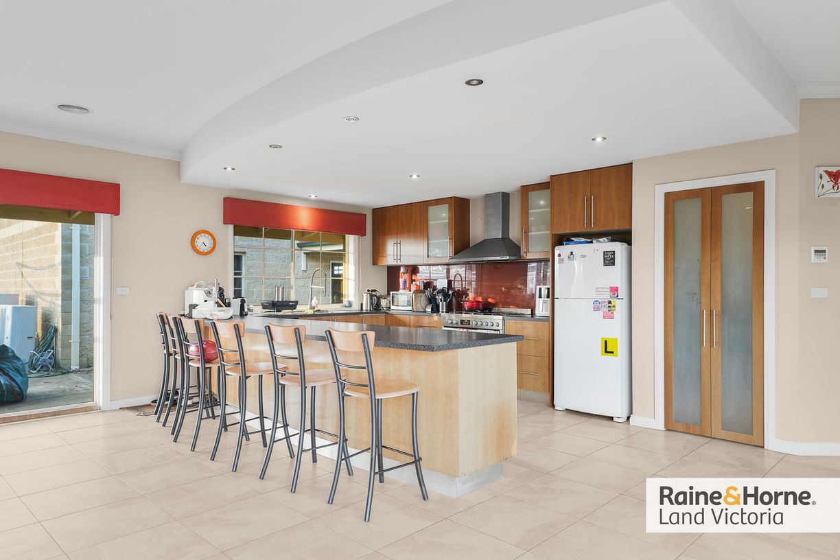 15 Crinnion Road — photo 18 of 25