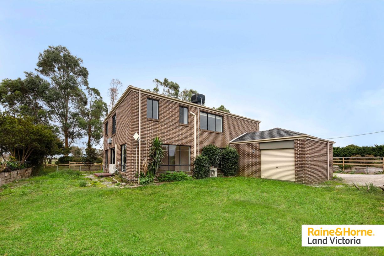395 Dalmore Road — photo 13 of 15