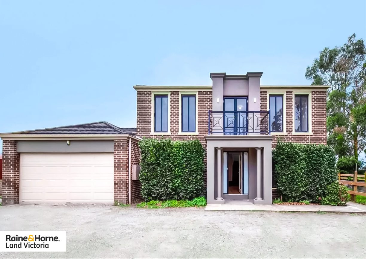 395 Dalmore Road — photo 5 of 15