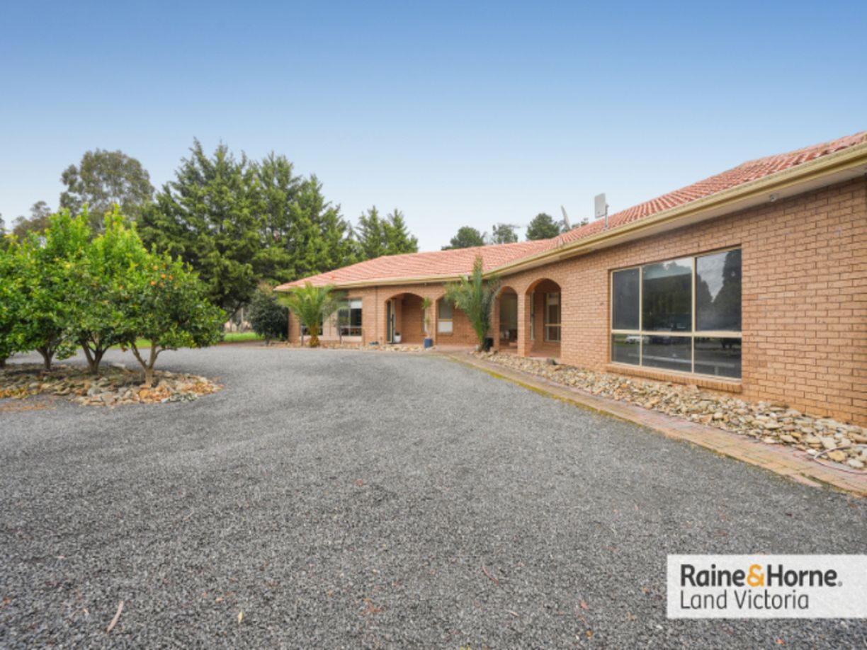 45 Watsons Road — photo 11 of 30