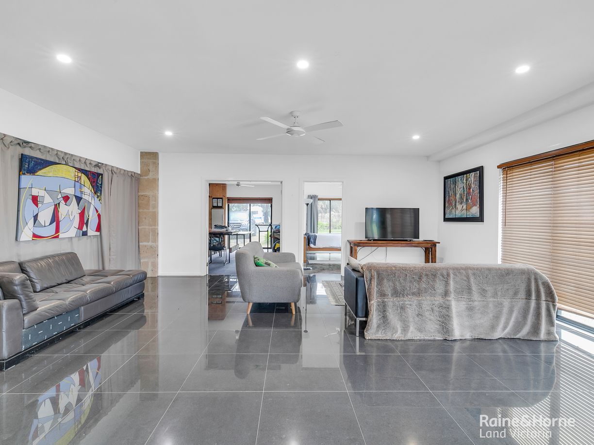 875 Dandenong-Hastings Road — photo 7 of 18