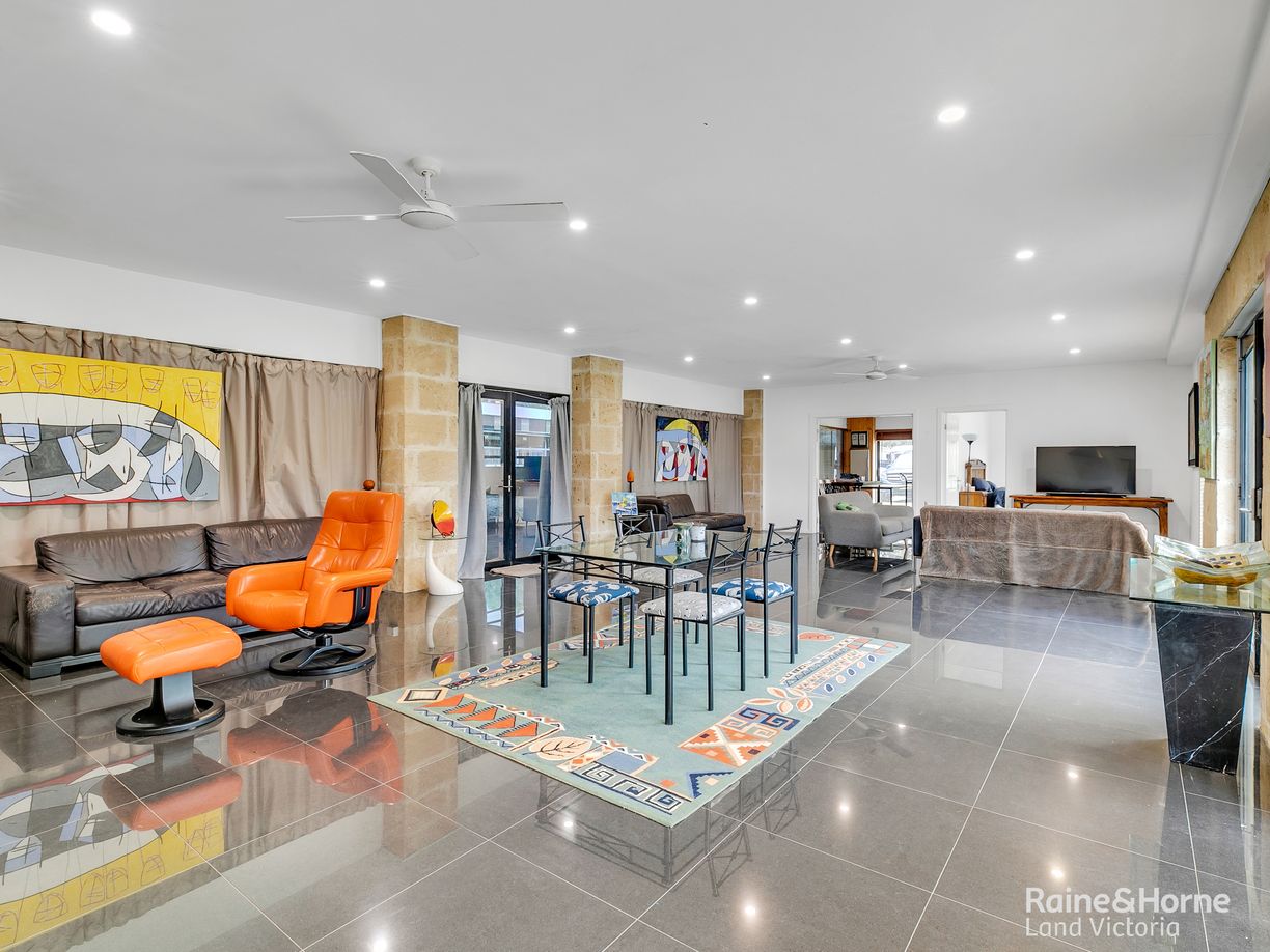 875 Dandenong-Hastings Road — photo 8 of 18
