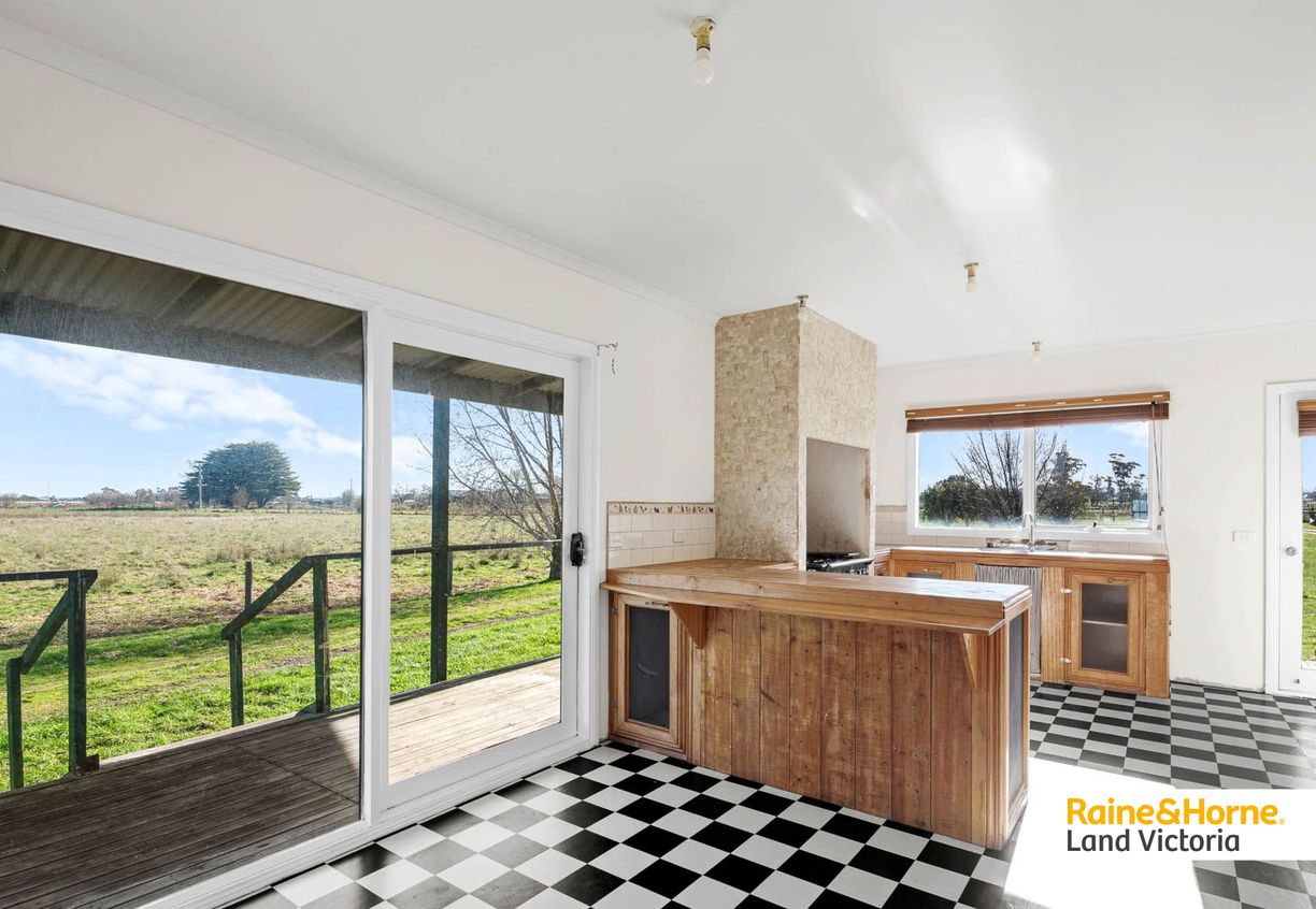 50 Ellett Road — photo 5 of 16
