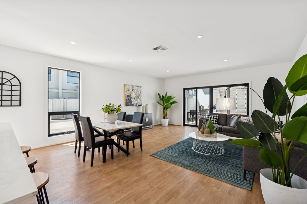 8 Briar Road — photo 3 of 21