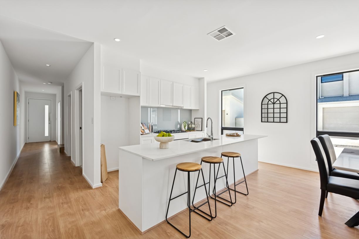 8 Briar Road — photo 5 of 21