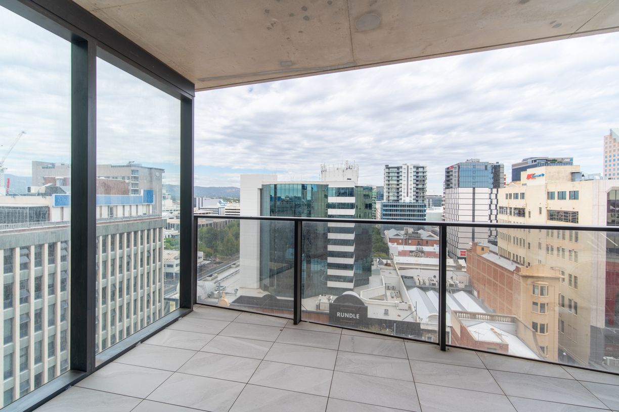 1110 & 1907/15 Austin Street — photo 11 of 30