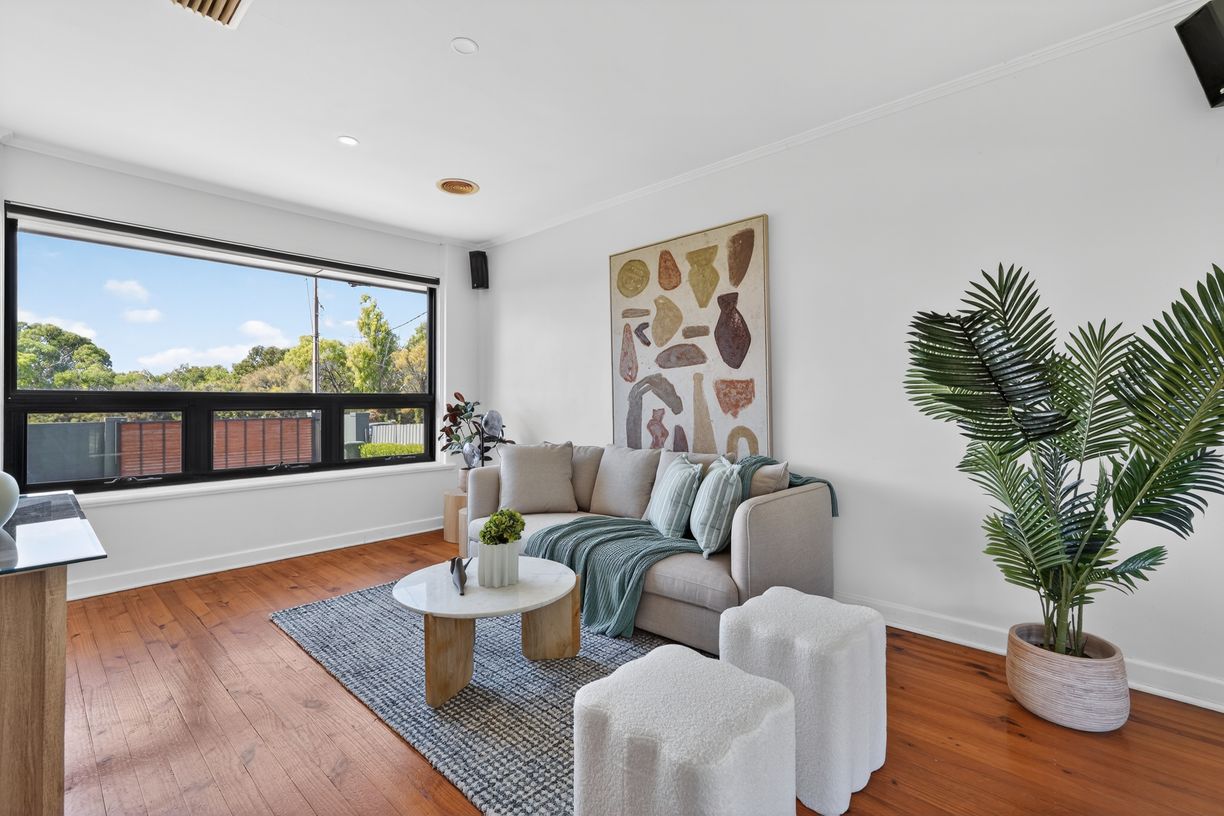 57 Commercial Road — photo 7 of 26