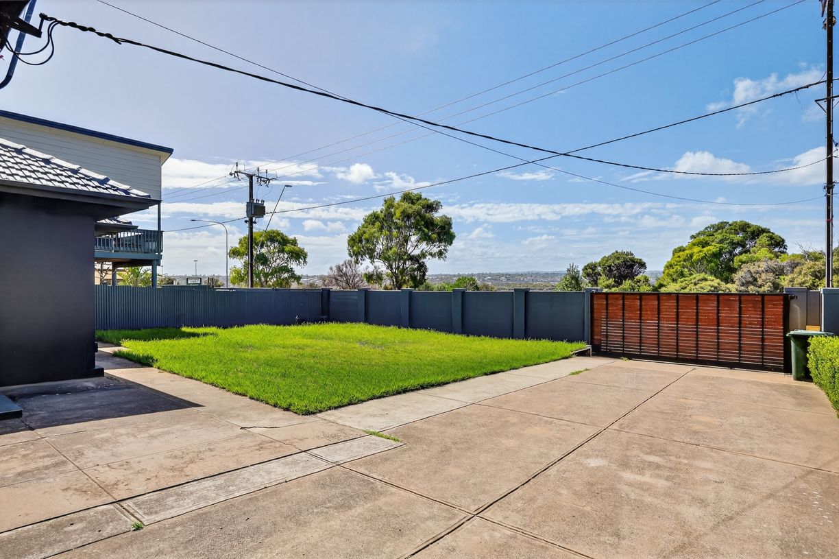57 Commercial Road — photo 23 of 26