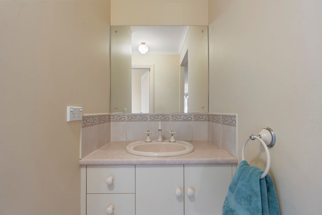 18A Athol Avenue — photo 13 of 27