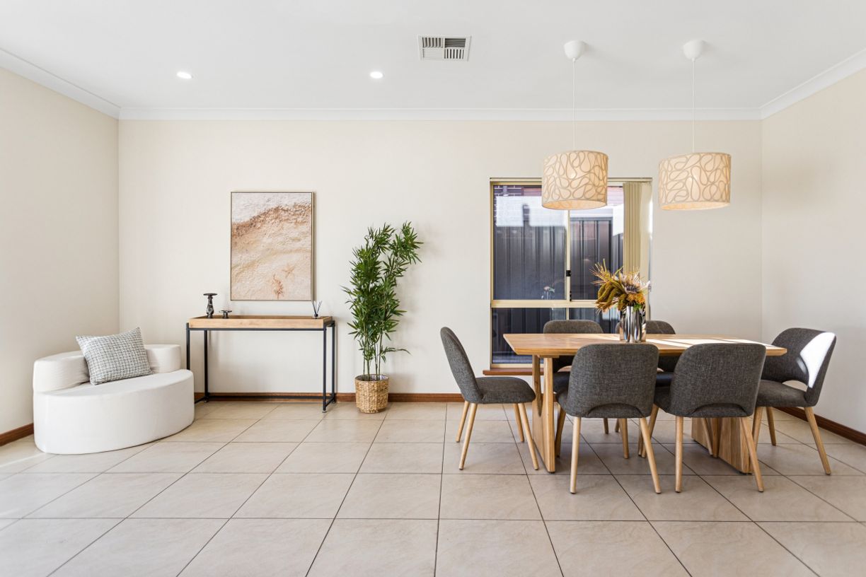 17 Hender Avenue — photo 5 of 25
