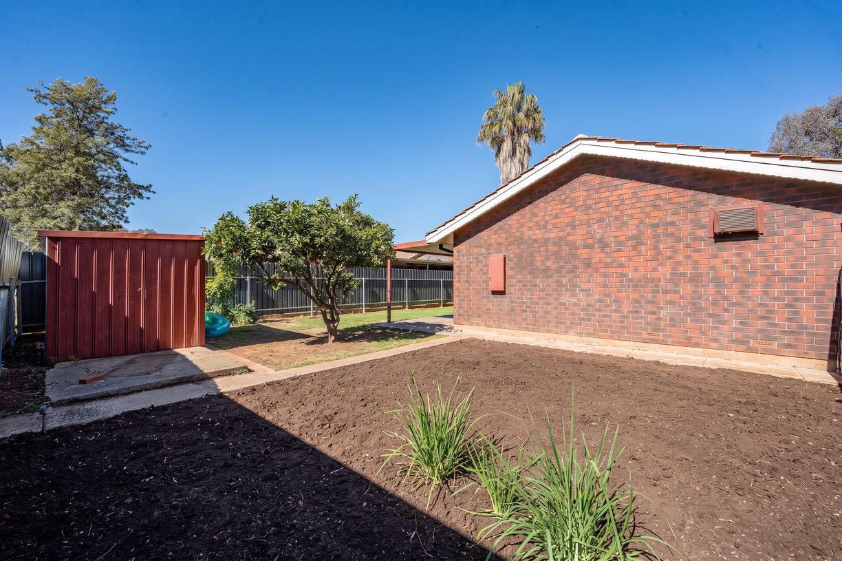 16 The Pines Grove — photo 8 of 11