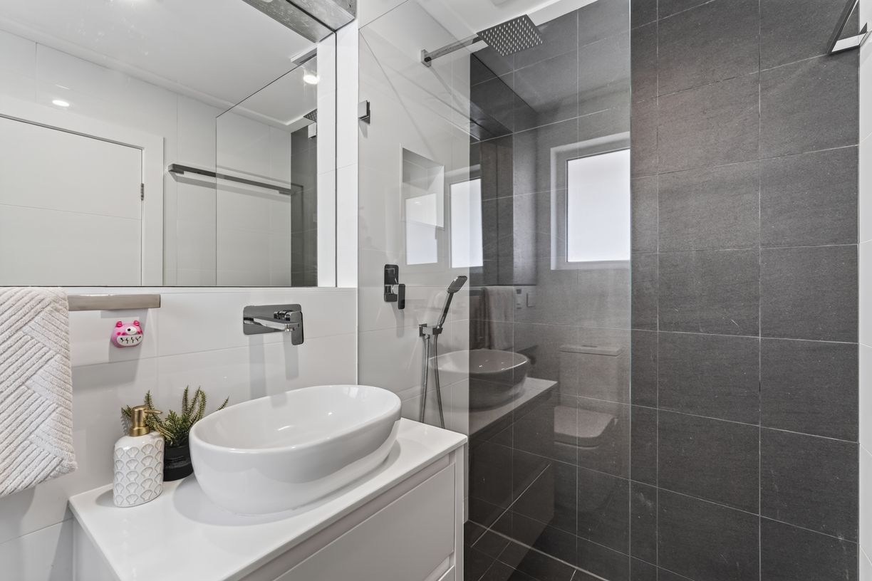 7 Hewitt Avenue — photo 13 of 30