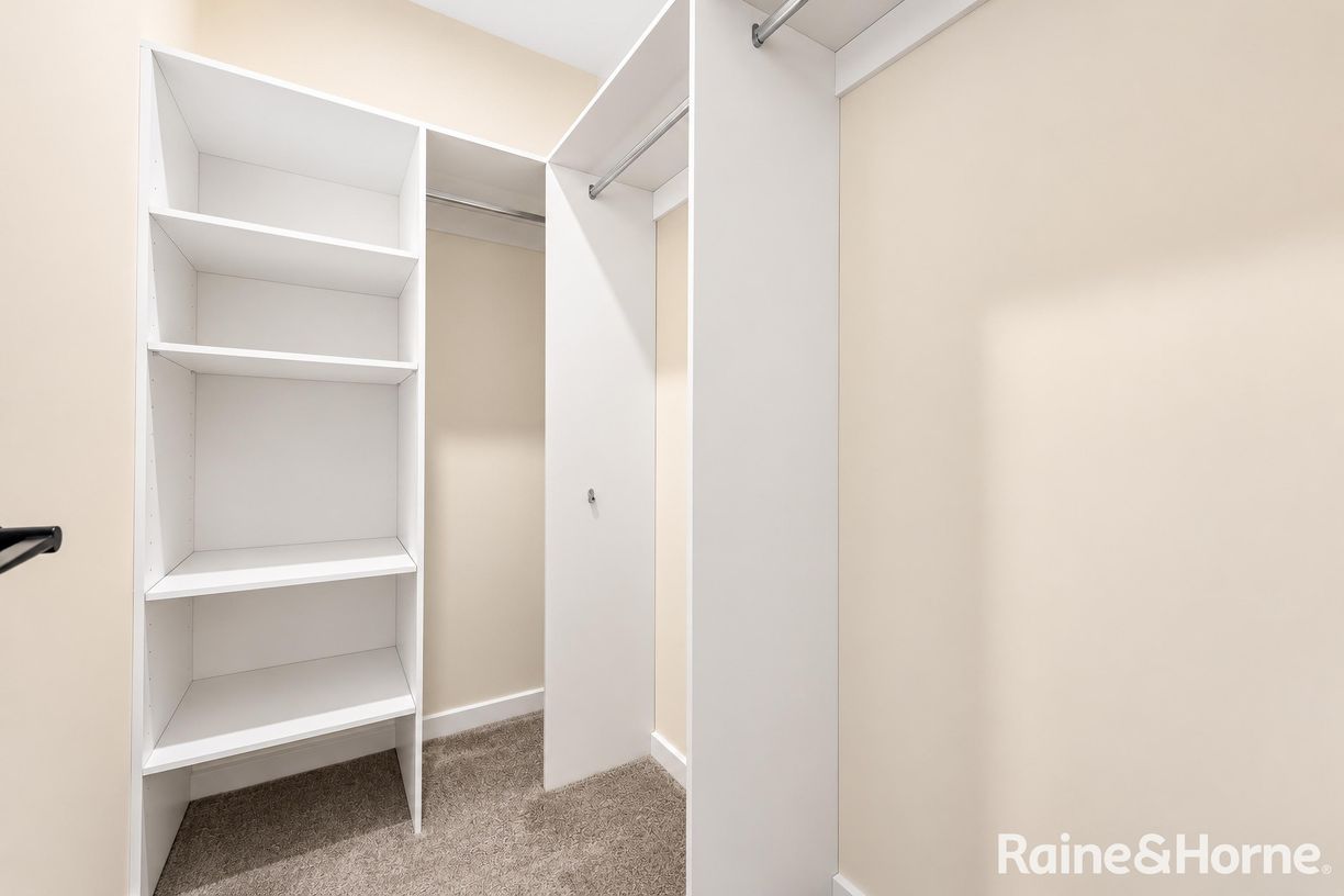 42 Thorne Crescent — photo 15 of 23