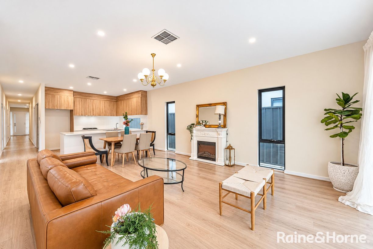 42 Thorne Crescent — photo 6 of 23