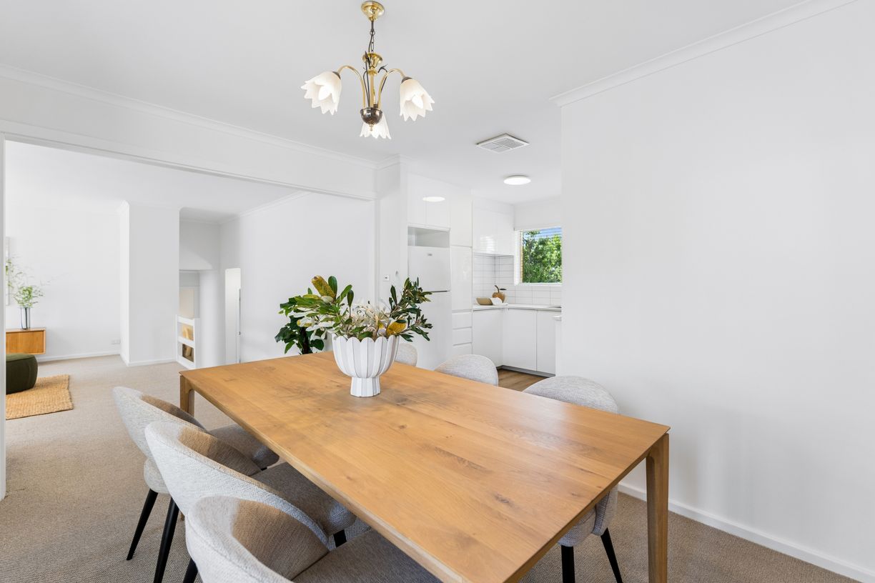 32 Cardigan Avenue — photo 9 of 19