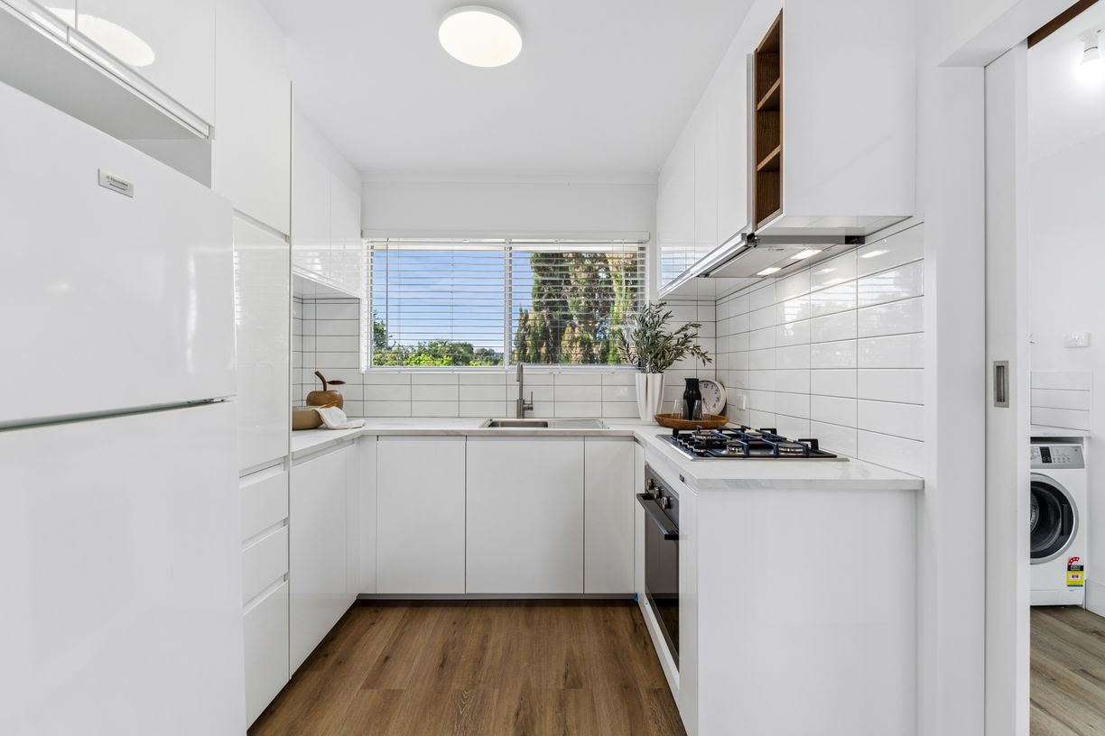 32 Cardigan Avenue — photo 12 of 19