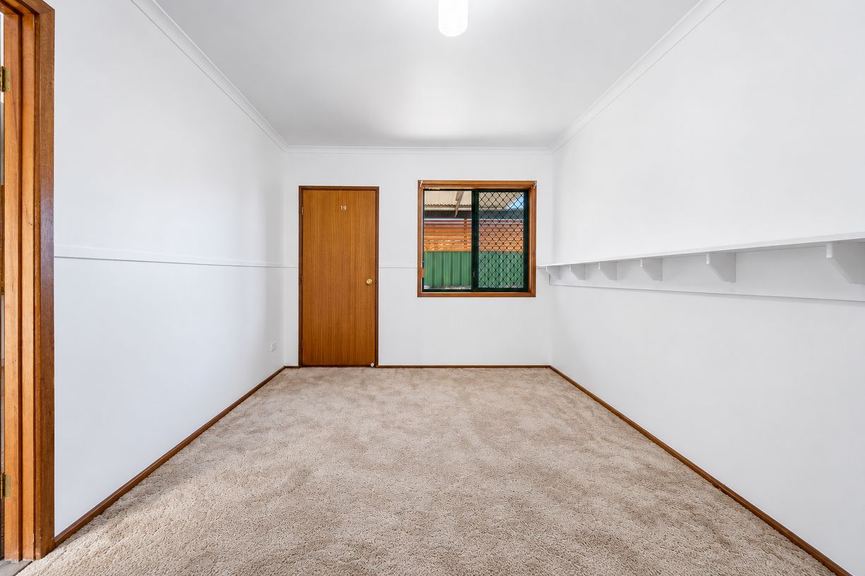 4/9A Barker Street — photo 9 of 12