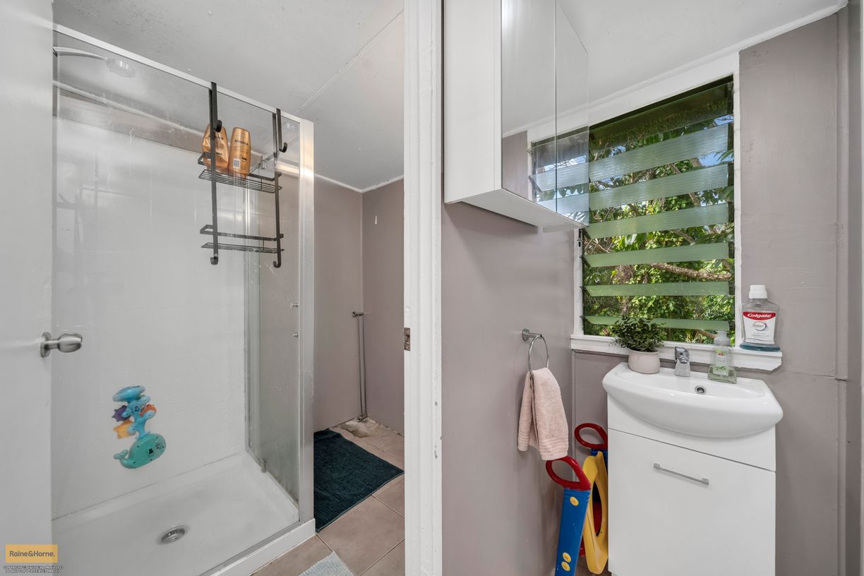 59 Mourilyan Road — photo 15 of 20