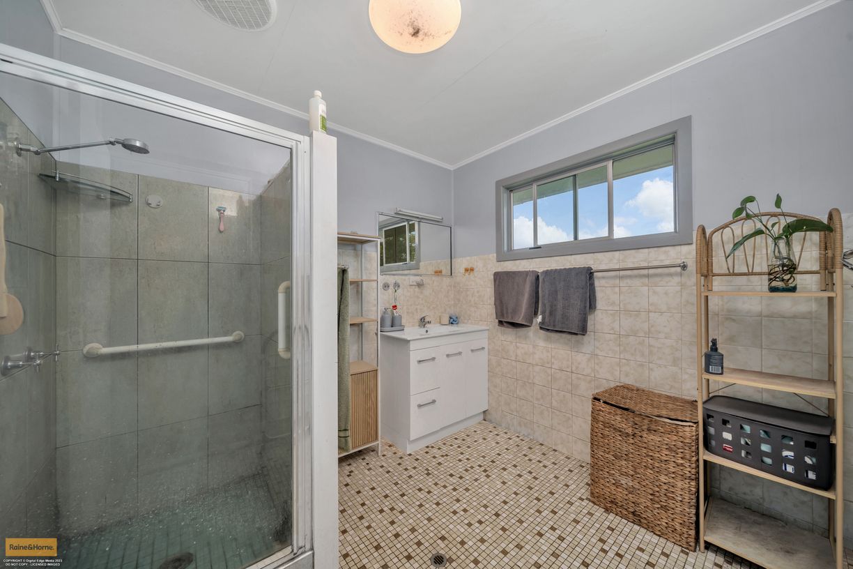 16 Batchelor Street — photo 11 of 16