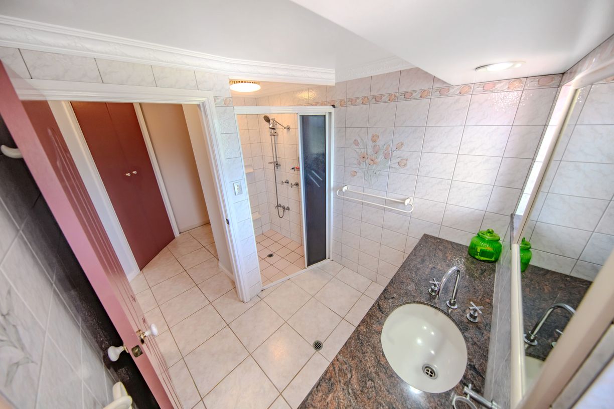 78 Bay Road — photo 13 of 22
