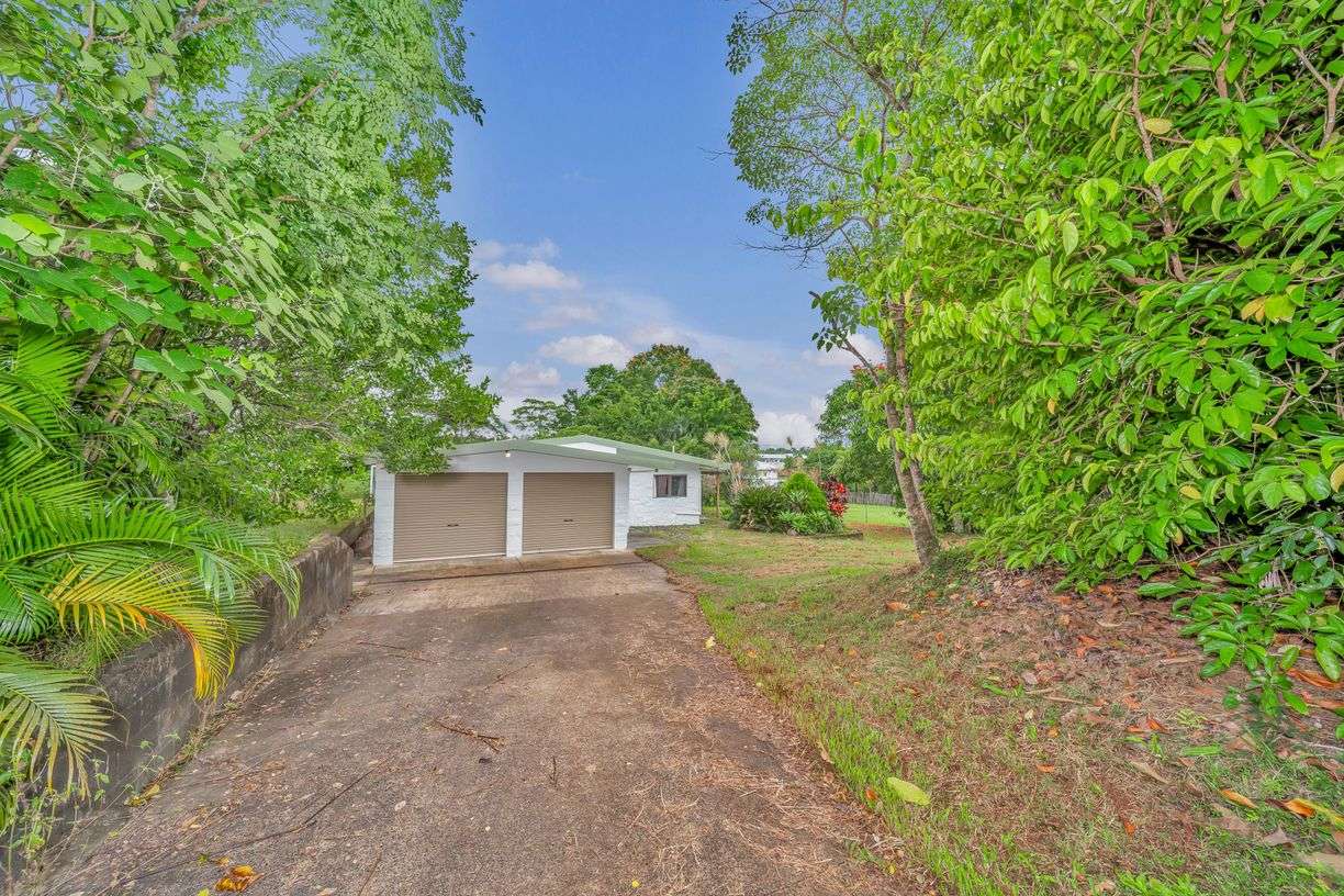 8 Water Street — photo from Raine & Horne Innisfail