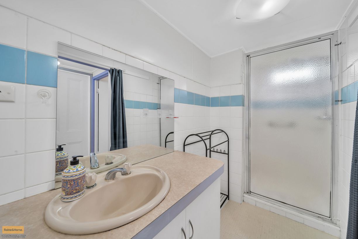 115 Ernest Street — photo 11 of 16